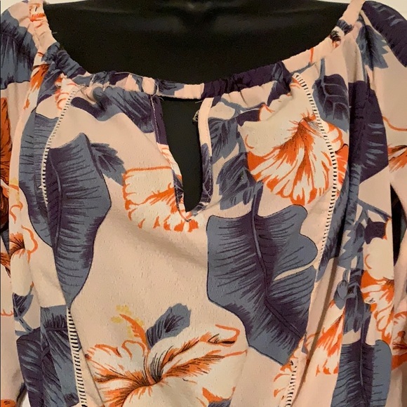 Romper - Picture 2 of 2